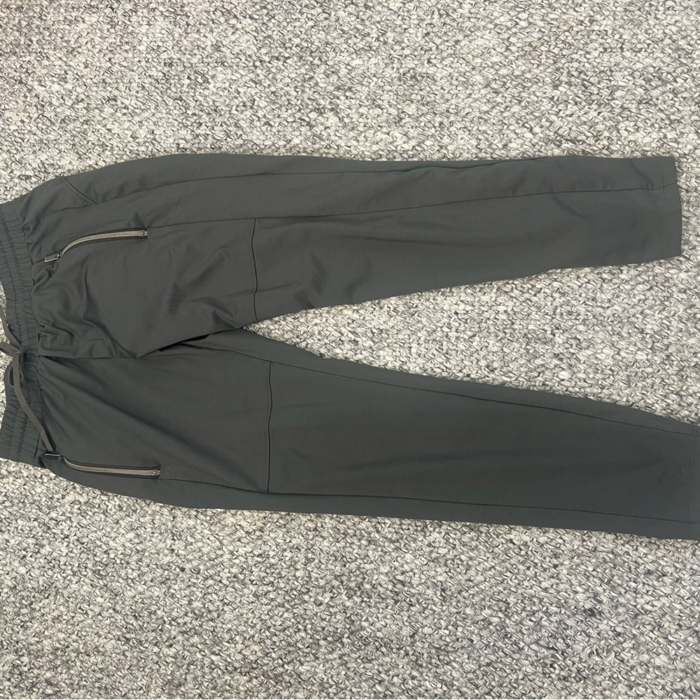 Women’s  olive athleta Jogger Pants